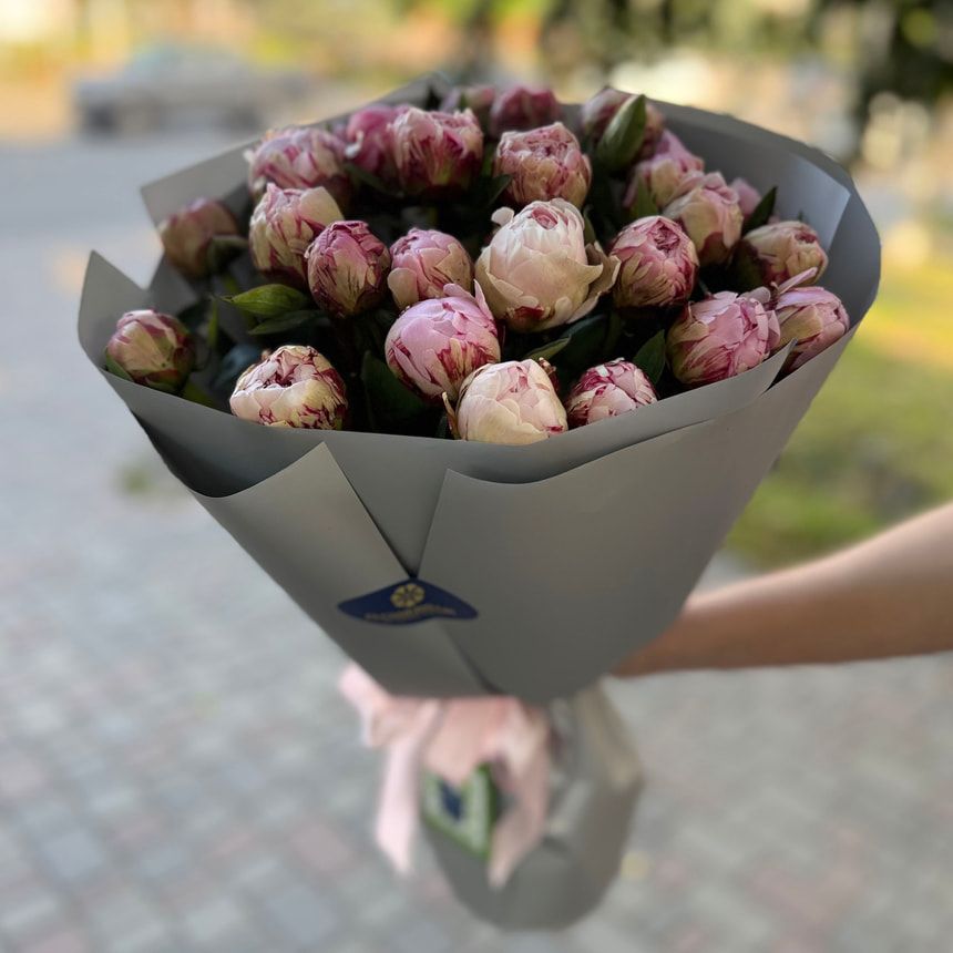Букет "25 рожевих півоній"