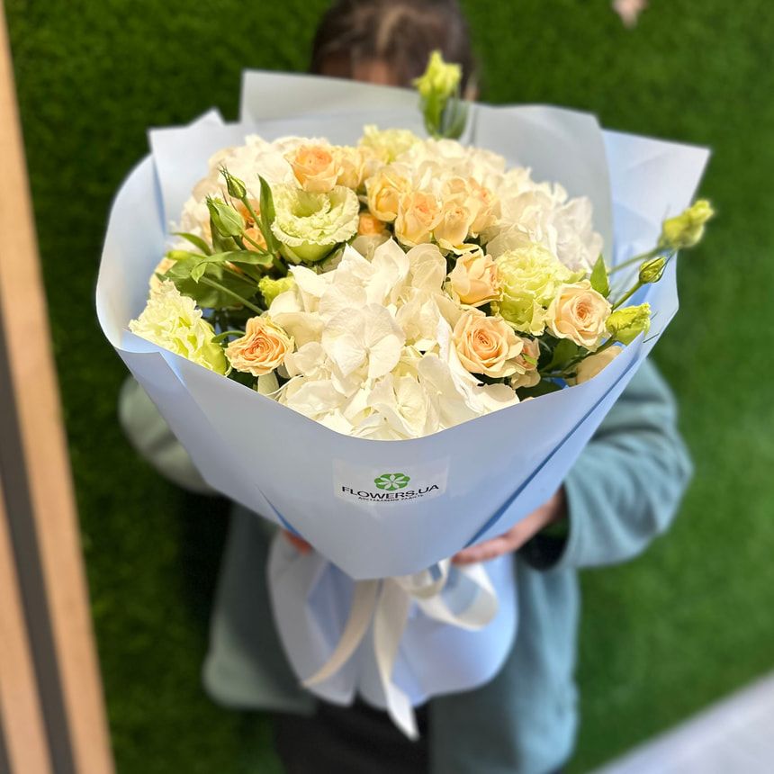 "Ariana" bouquet – order from Flowers.ua