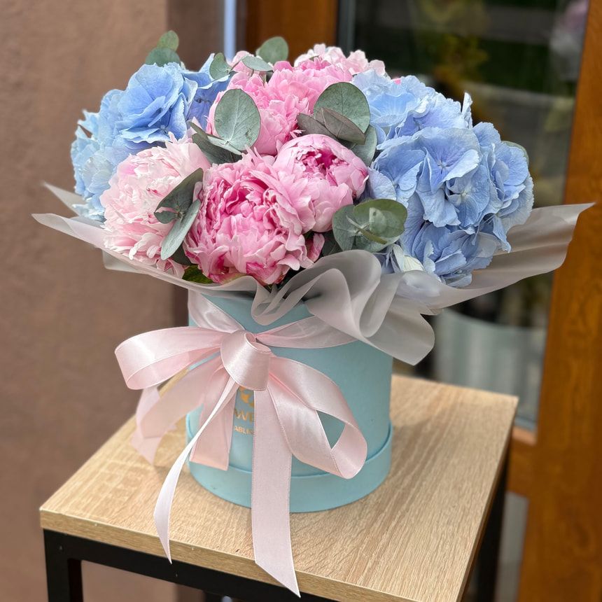"Sharonna" composition – order from Flowers.ua