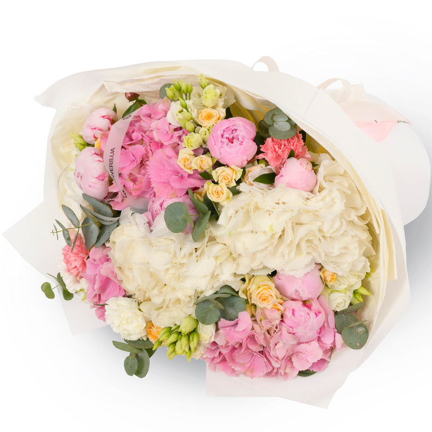 "Tavia" bouquet – order with delivery