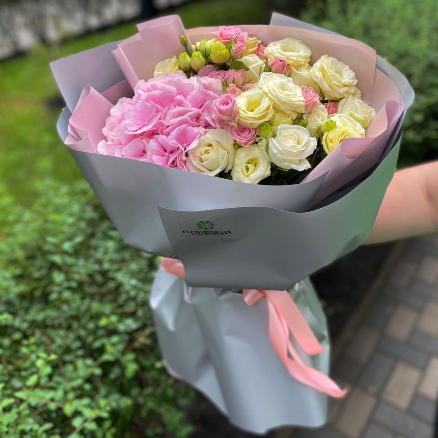 Bouquet "Dawn of Feelings" – order from Flowers.ua