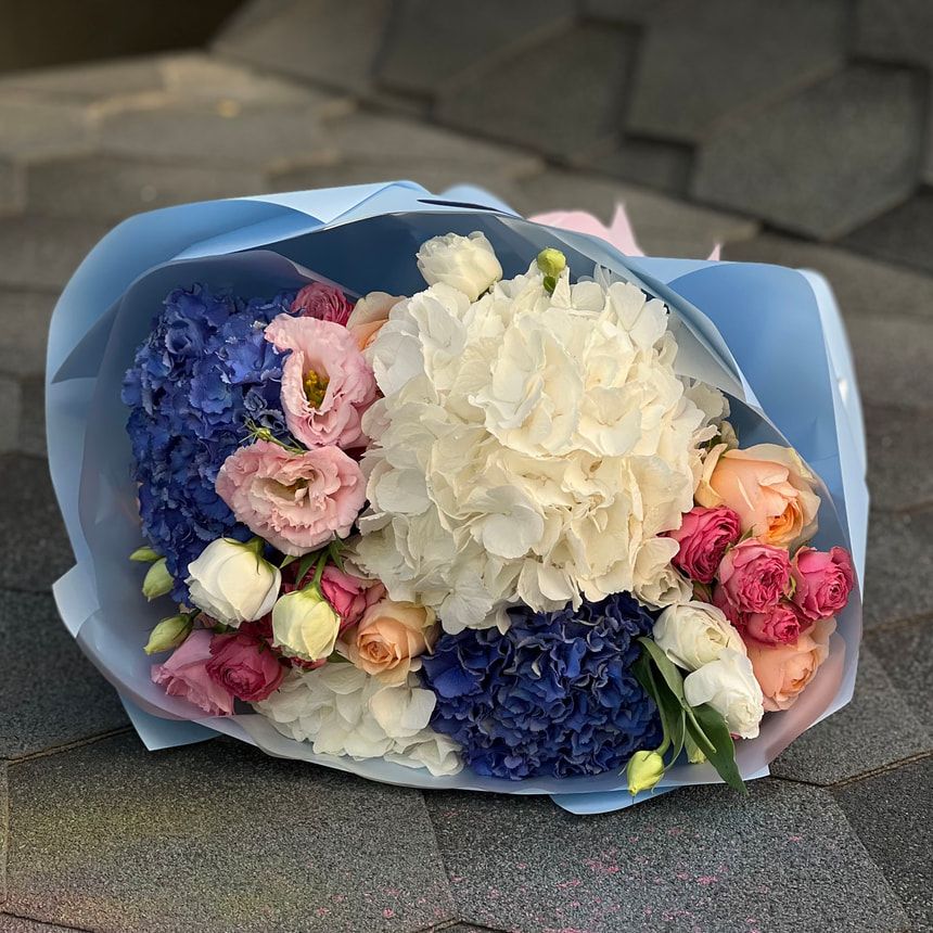"Roman Holiday" bouquet