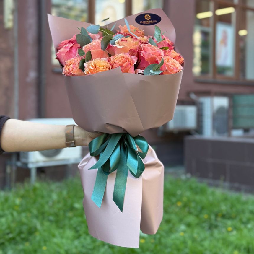 Букет "Carpe Diem" из 15 роз – заказать у Flowers.ua