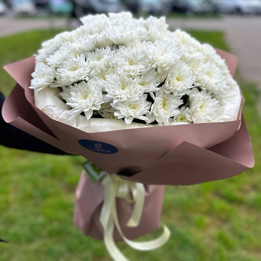 Букет "Kiku White" з 13 хризантем