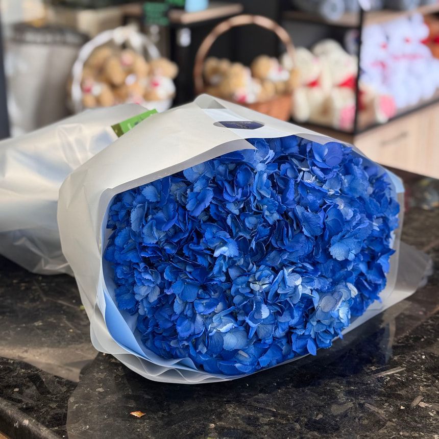 "Blue ball" bouquet