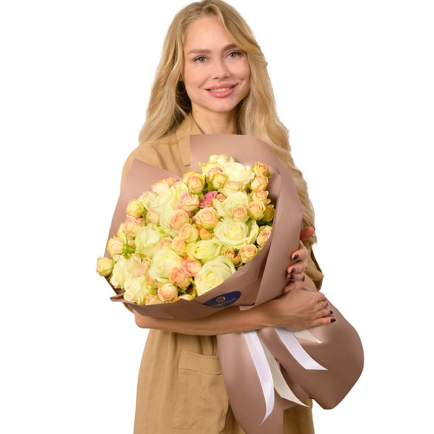 Букет "Dazzling Woman" – доставка по Украине