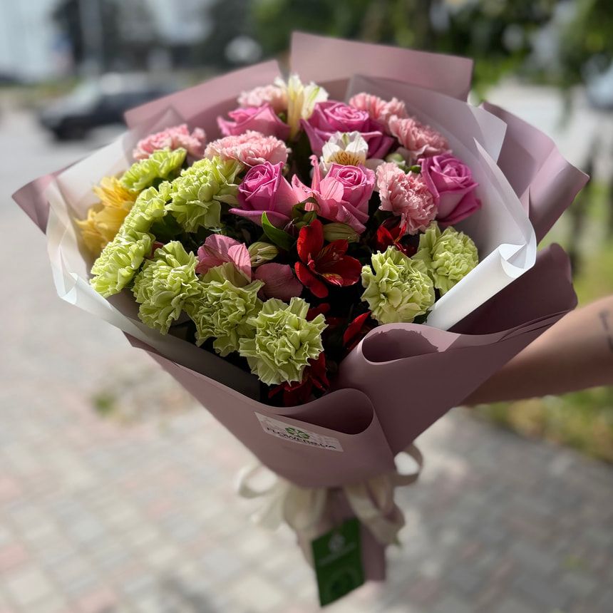 "Vanessa" bouquet – order from Flowers.ua