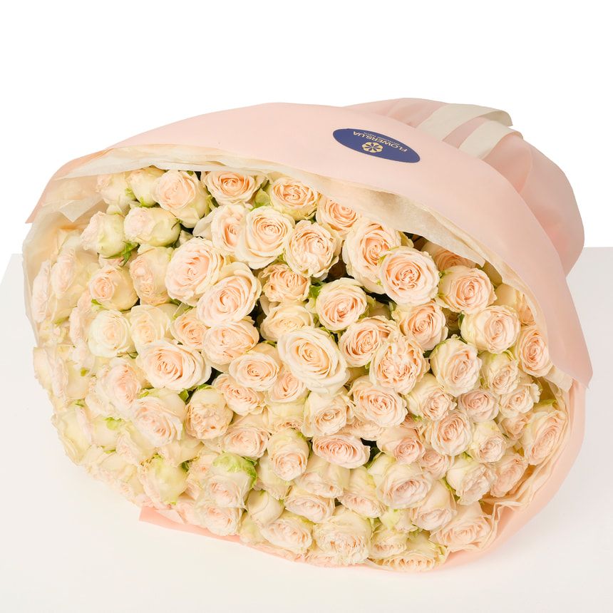 Букет із 51 кущової кремової троянди – замовити з доставкою