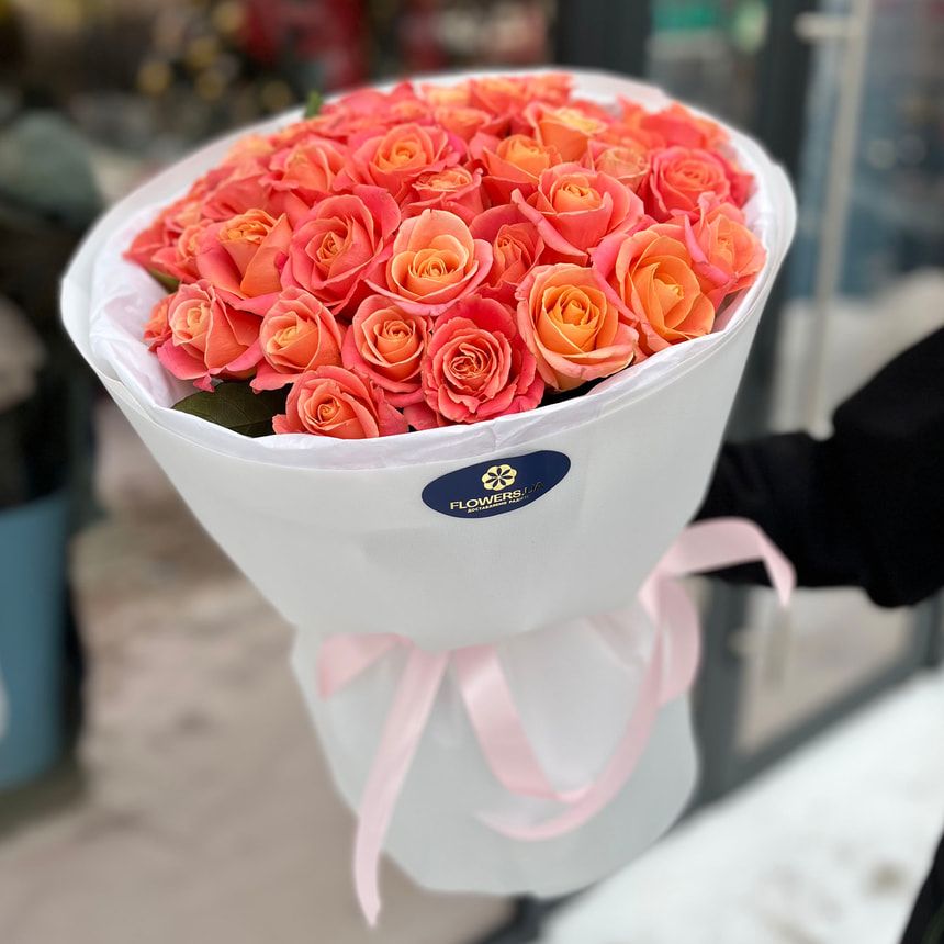 51 коралловая роза – заказать у Flowers.ua