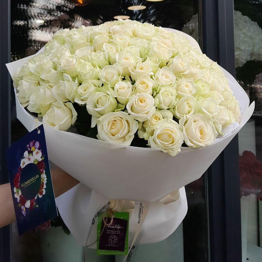 Монобукет "White infinity" зі 101 троянди