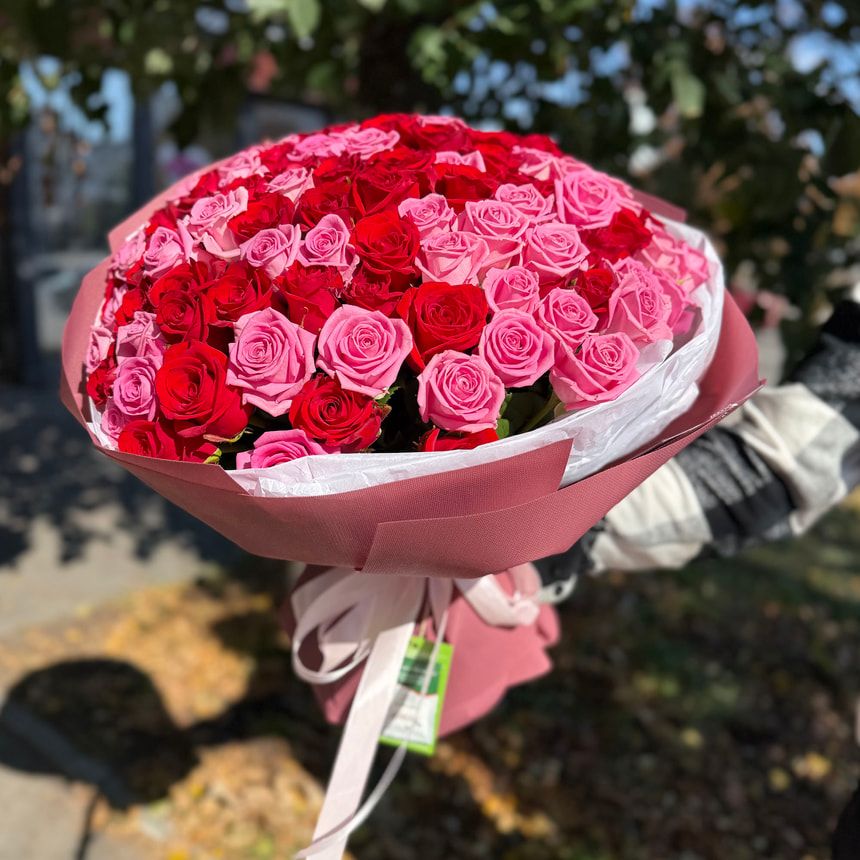 "Huge Love" bouquet of 101 roses