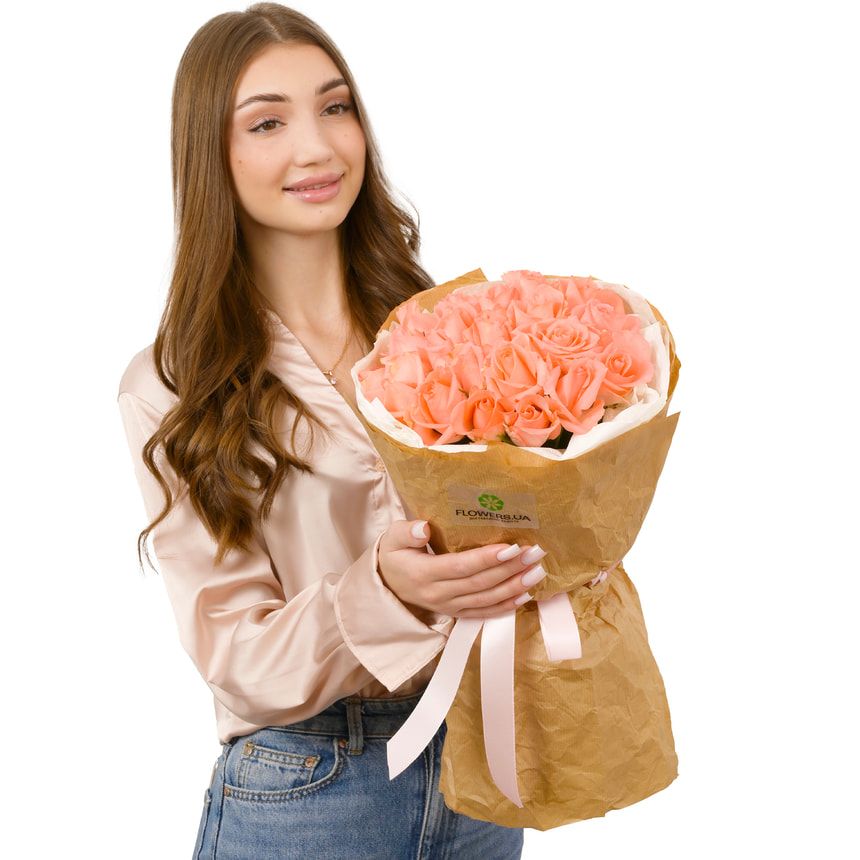 "Kiss Elegy" bouquet of 21 roses – delivery in Ukraine