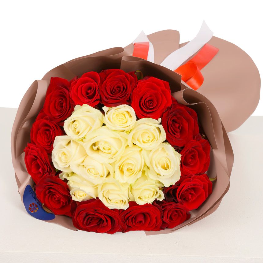 Букет "Emblem of Love" – заказать с доставкой