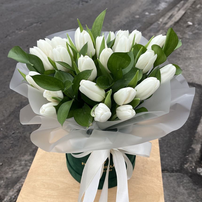 Композиция "White April" – заказать у Flowers.ua