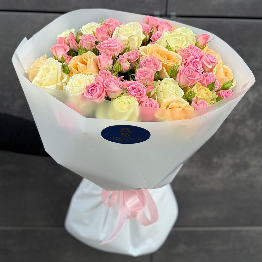 Bouquet "Contrast of Tenderness" – order from Flowers.ua