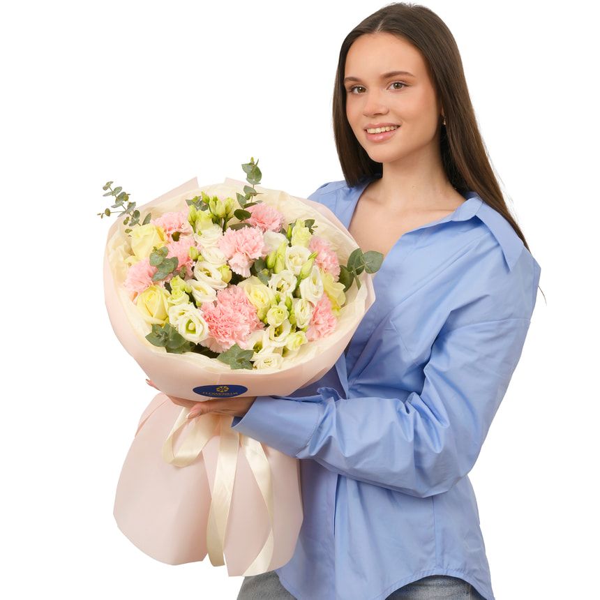 "Secret" bouquet – delivery in Ukraine