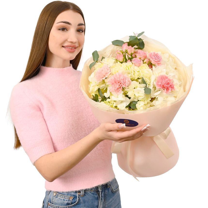 Букет "Reverence" – доставка по Украине