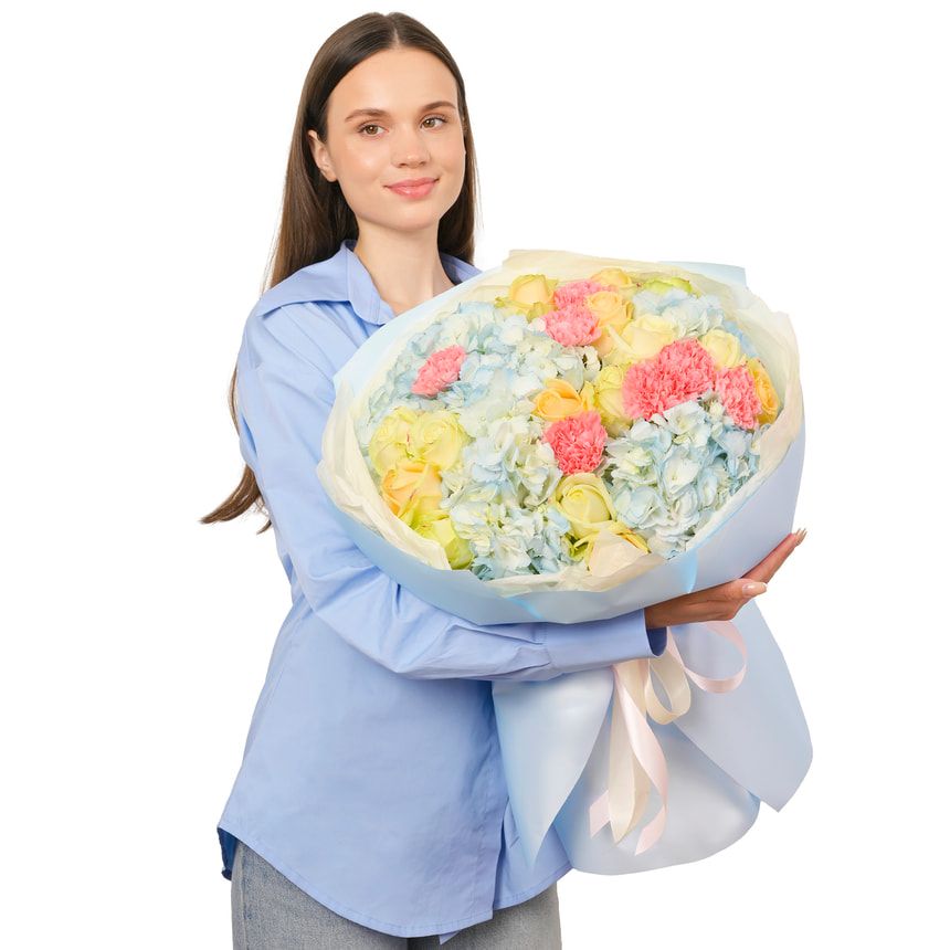 Bouquet "Heavenly Azure" – delivery in Ukraine