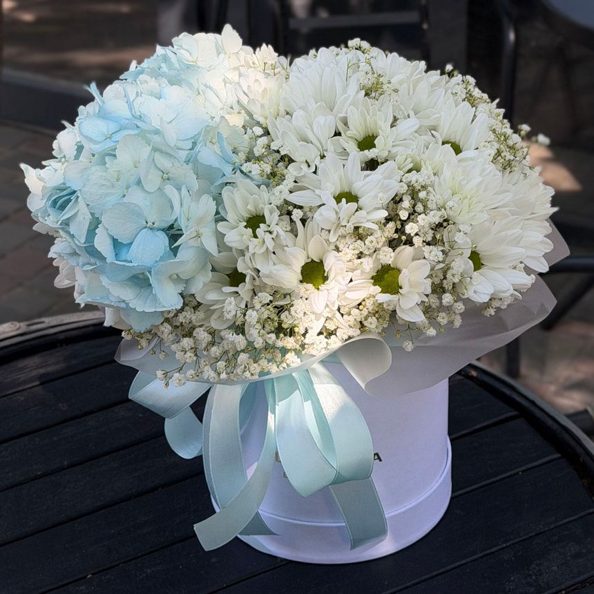 "Galata" composition – order from Flowers.ua