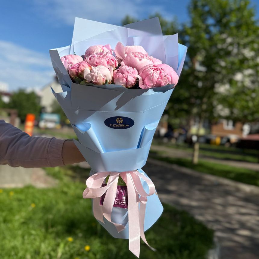 11 peonies – order from Flowers.ua