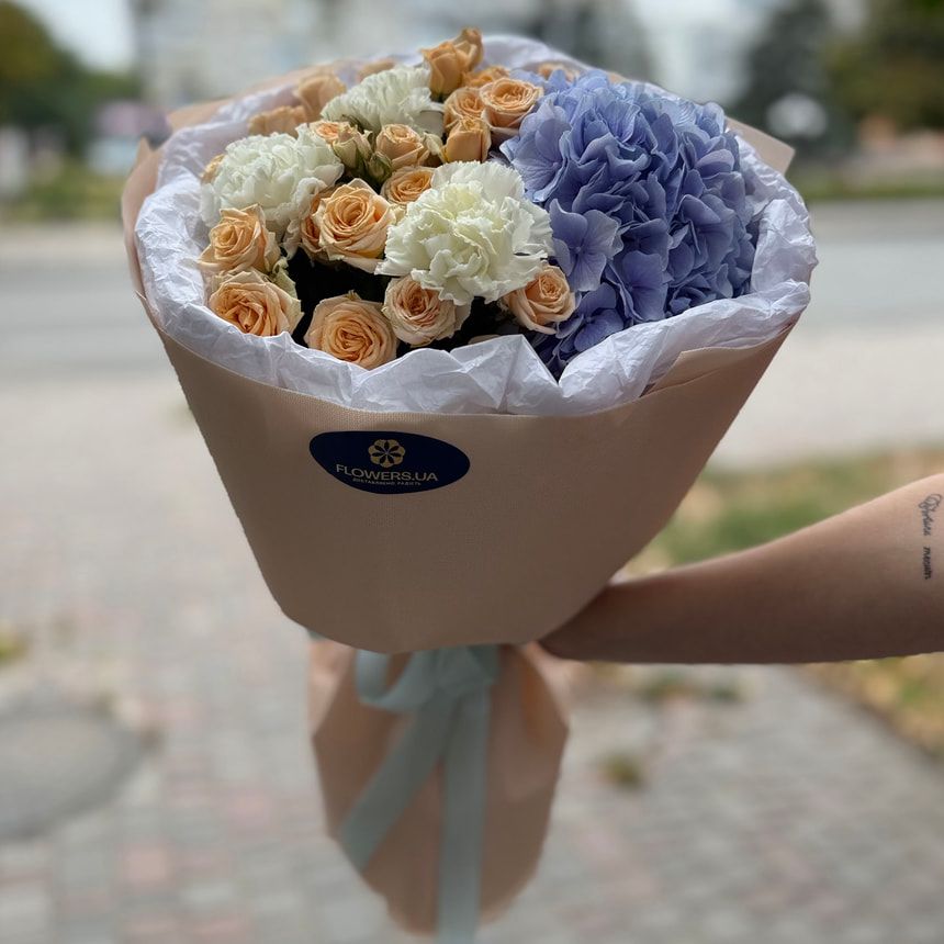 "Moon Dance" bouquet