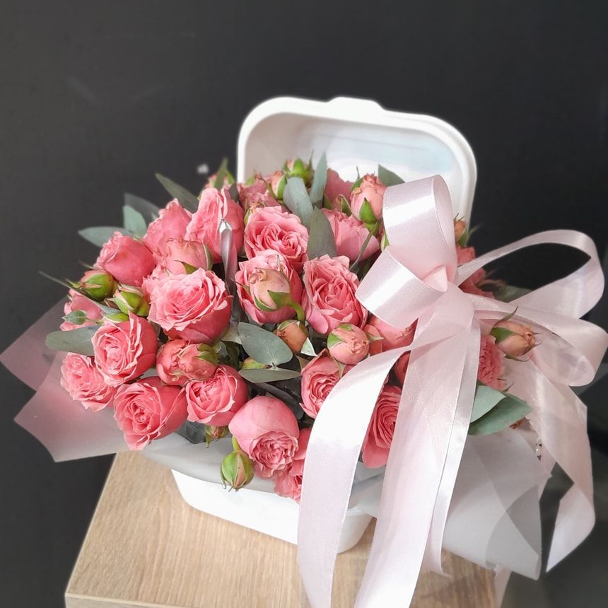 Бенто-букет "Nicely" – замовити на Flowers.ua