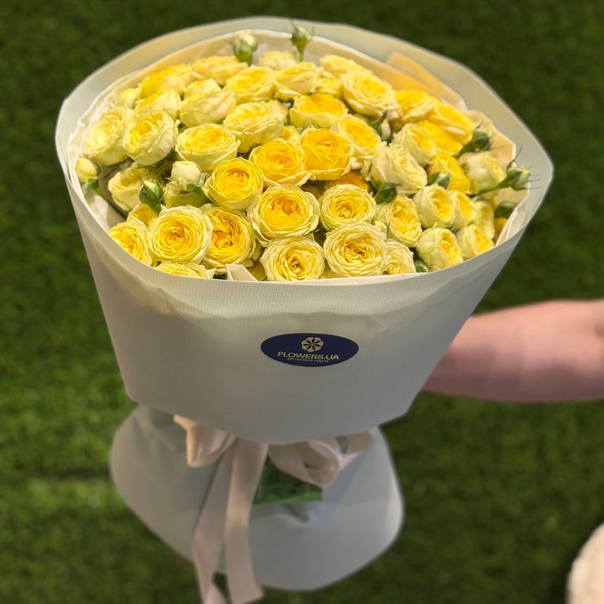15 жовтих піоновидних троянд – замовити на Flowers.ua