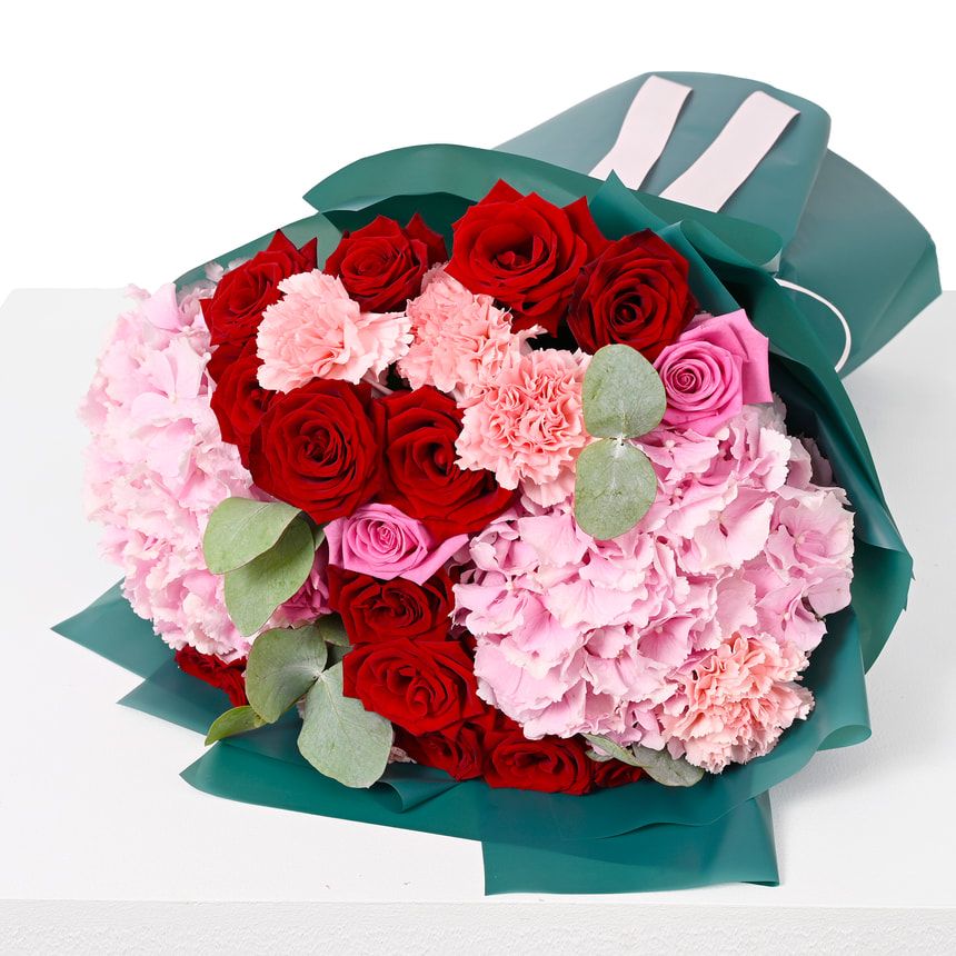 "Tina" bouquet – order with delivery