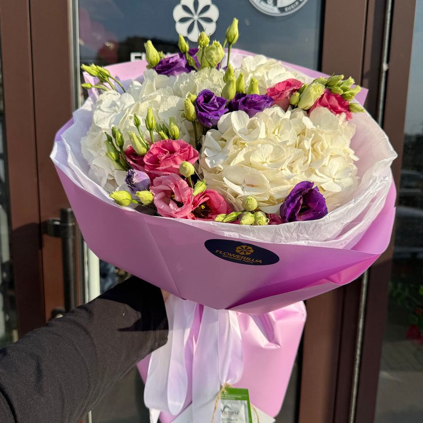 "Shimmer" bouquet – order from Flowers.ua