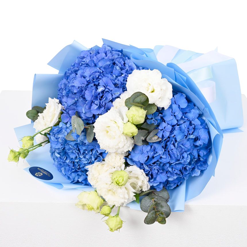 "Sapphire Clouds" bouquet – order with delivery