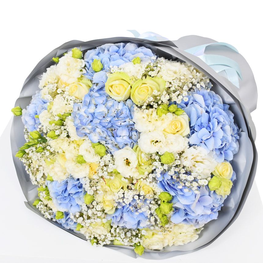 "Azure Tenderness" bouquet – order with delivery