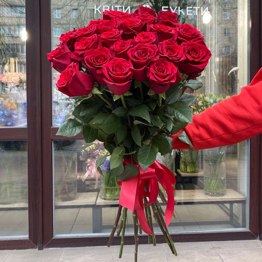 Гигантский букет роз – заказать у Flowers.ua