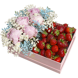 Composition "Strawberry present"