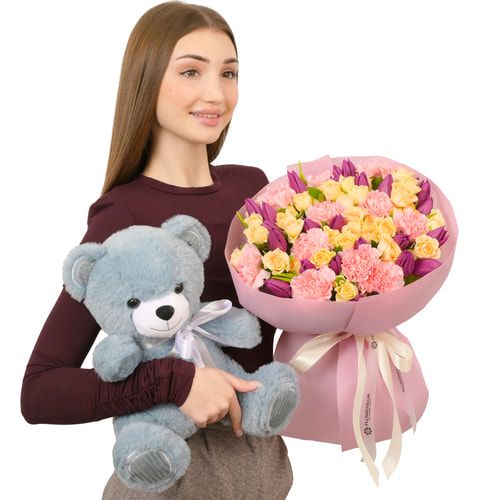 "Heartbeat" bouquet with a teddy bear